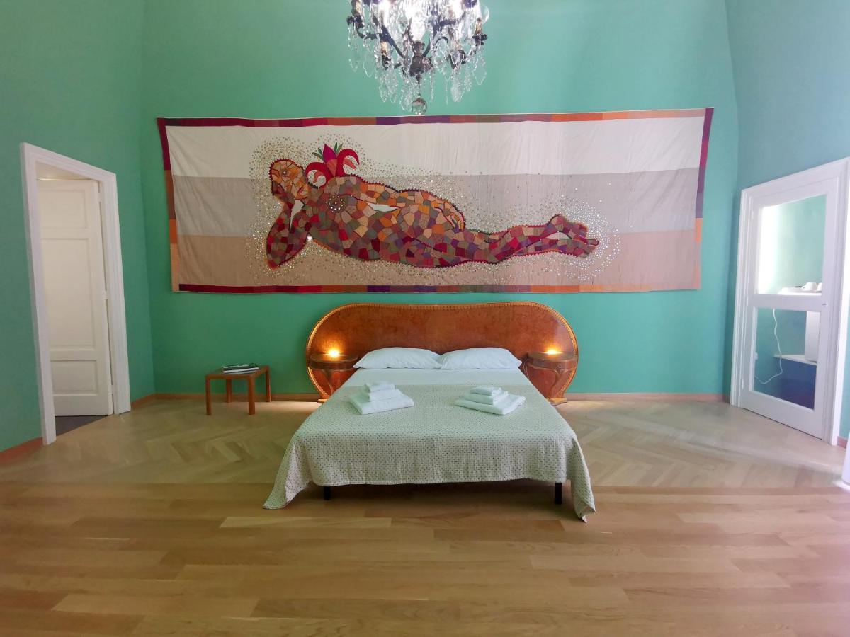 Speciale Tarshito Guesthouse Bari Exterior photo