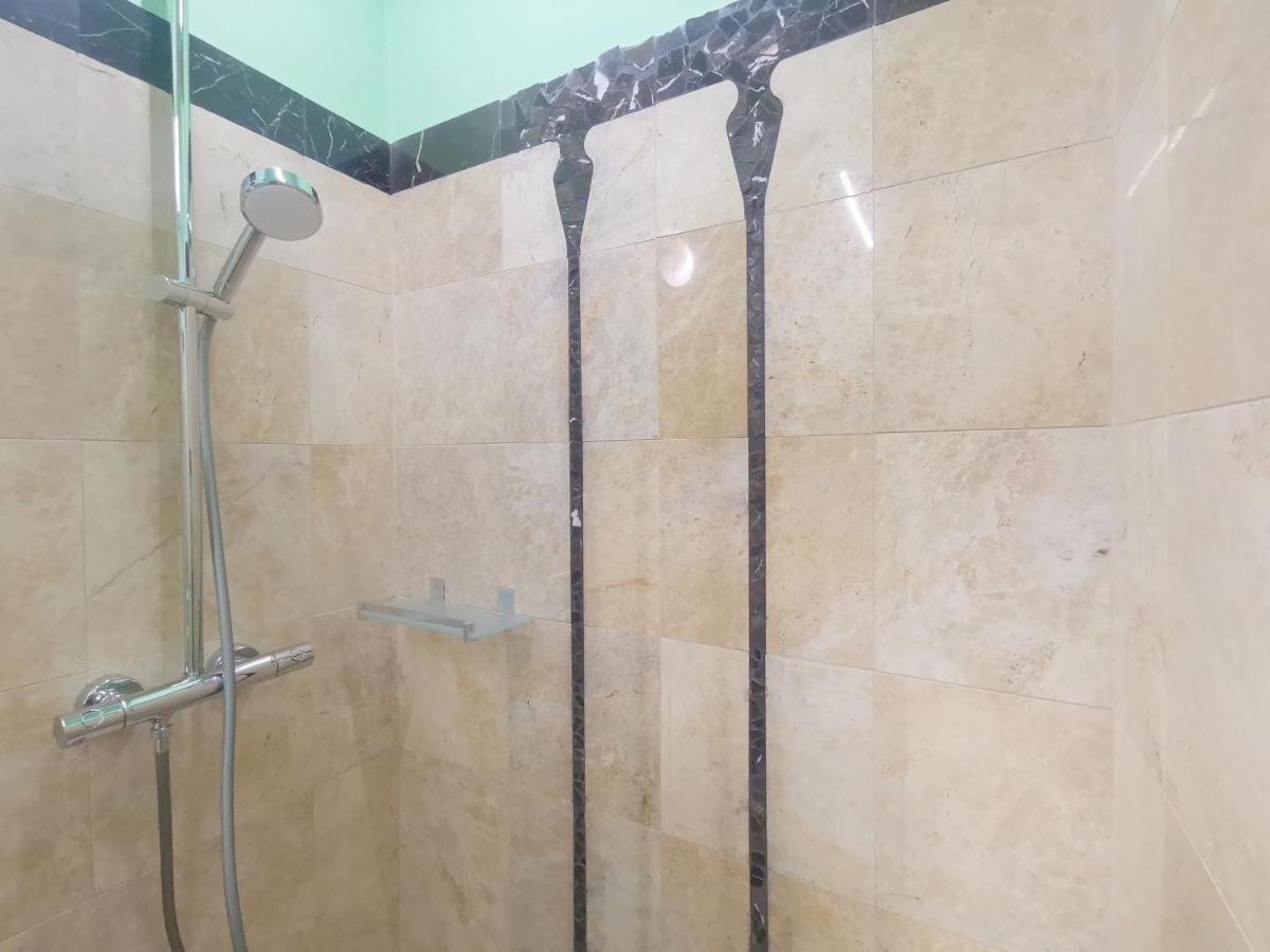 Speciale Tarshito Guesthouse Bari Exterior photo