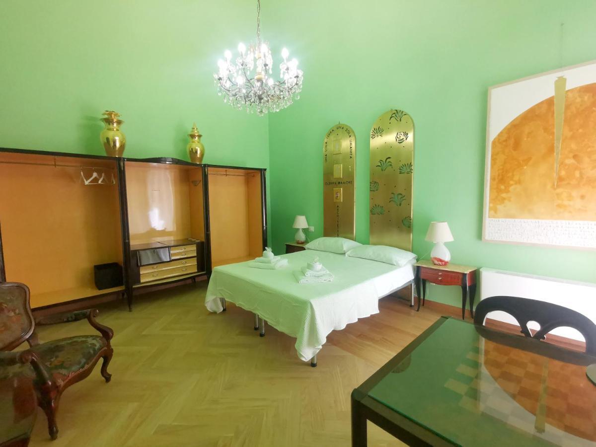 Speciale Tarshito Guesthouse Bari Exterior photo