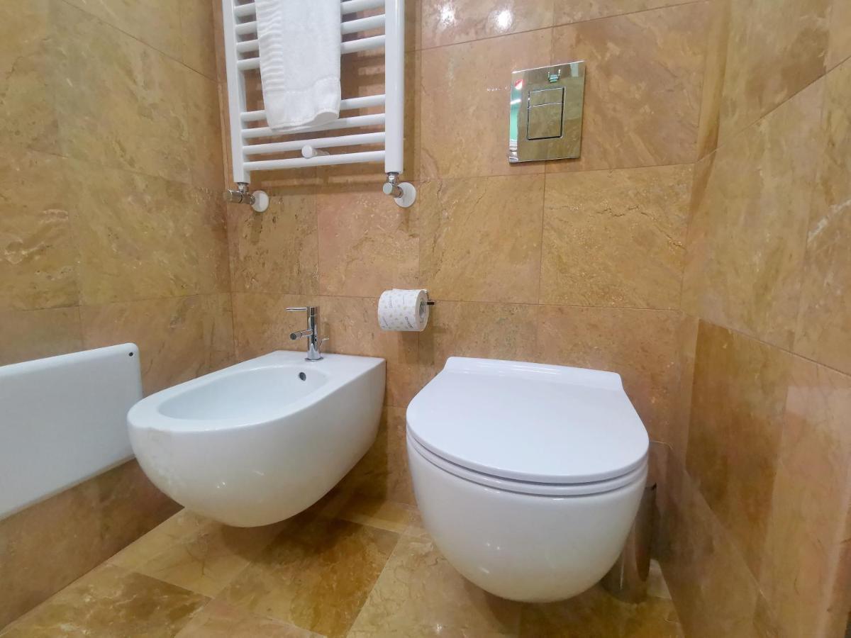 Speciale Tarshito Guesthouse Bari Exterior photo